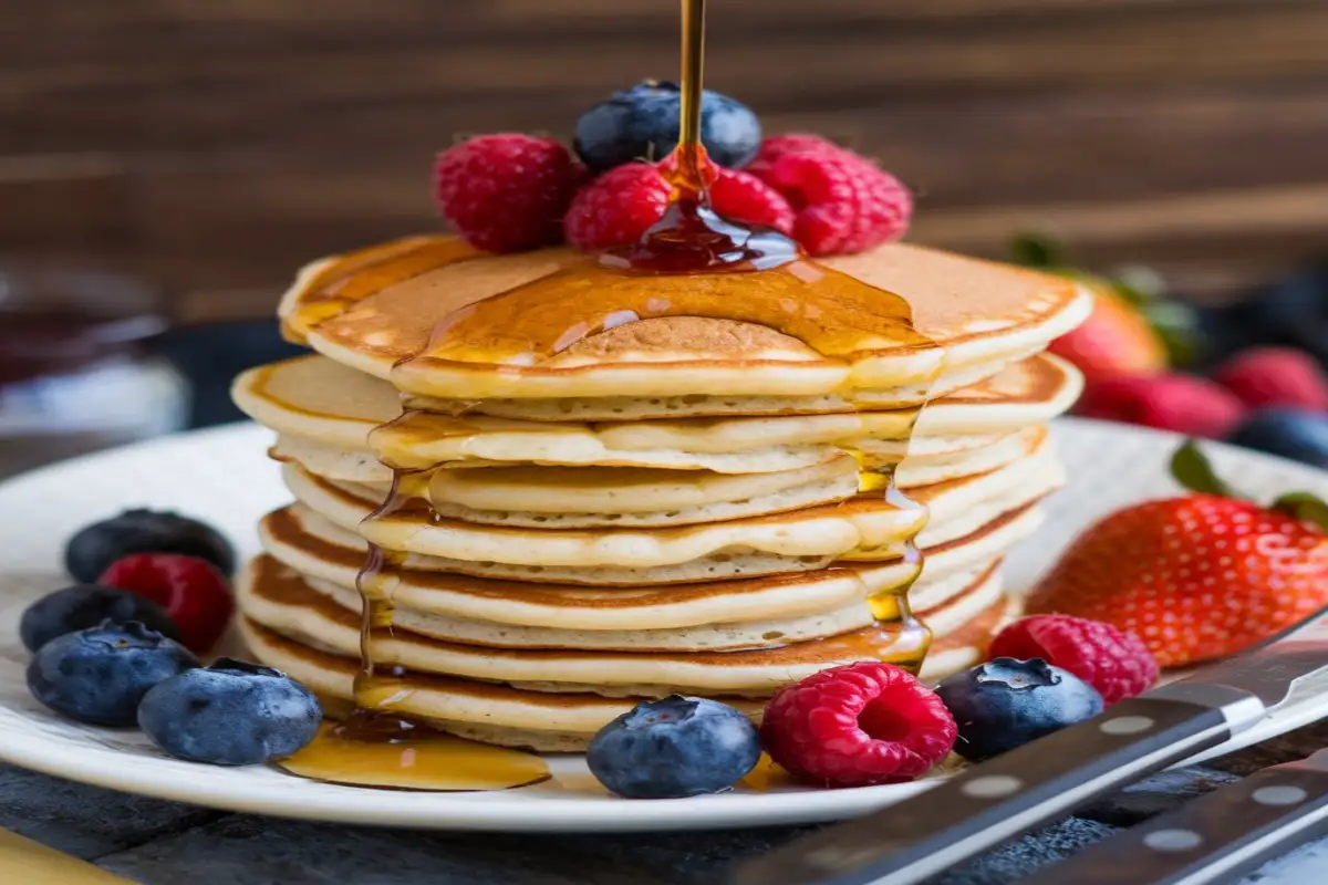 Ingredients for vegan banana pancakes.